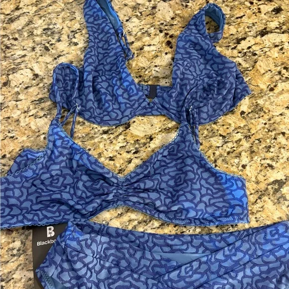 Midnight Jacquard Blackbough Swim Bikini - Picture 5 of 8